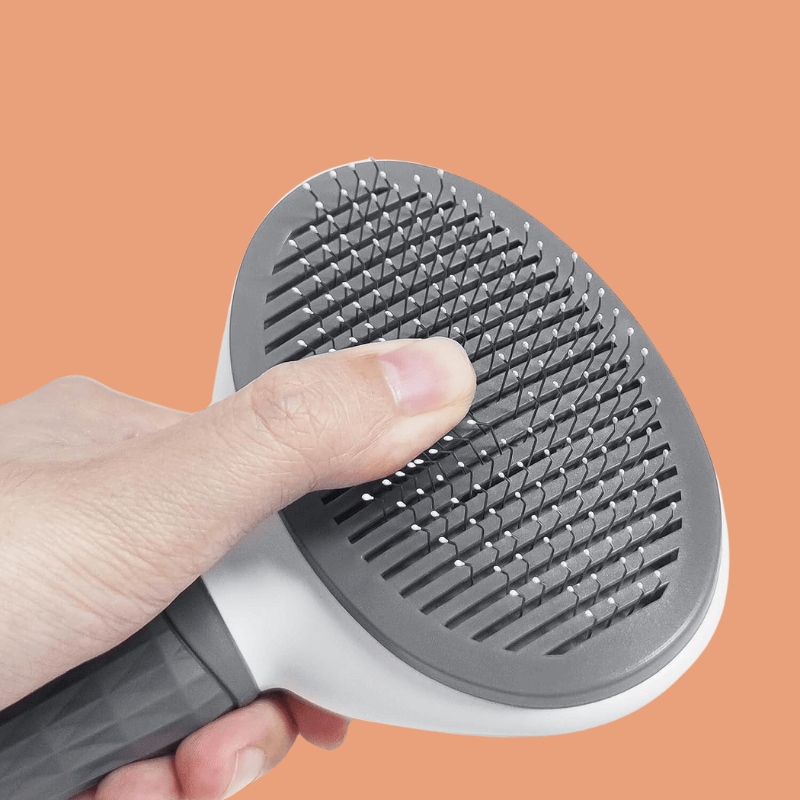 Roveroo™ Grooming Brush